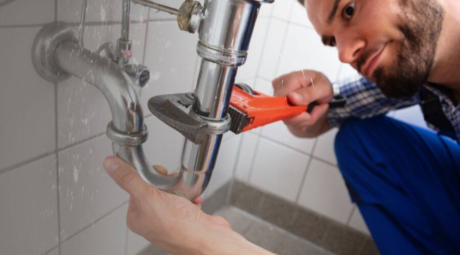 Professional same day plumber services in Knickerbocker, TX